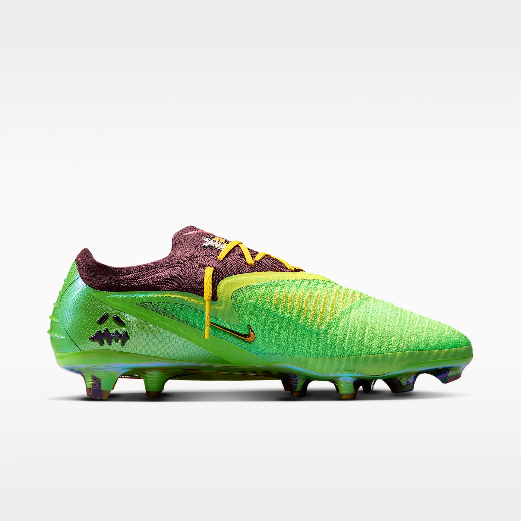 Cactus Jack x Nike Phantom 6 Low Elite FG | IQ8140-900 | Grailify